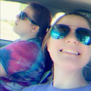 Meet your Posher, Moira